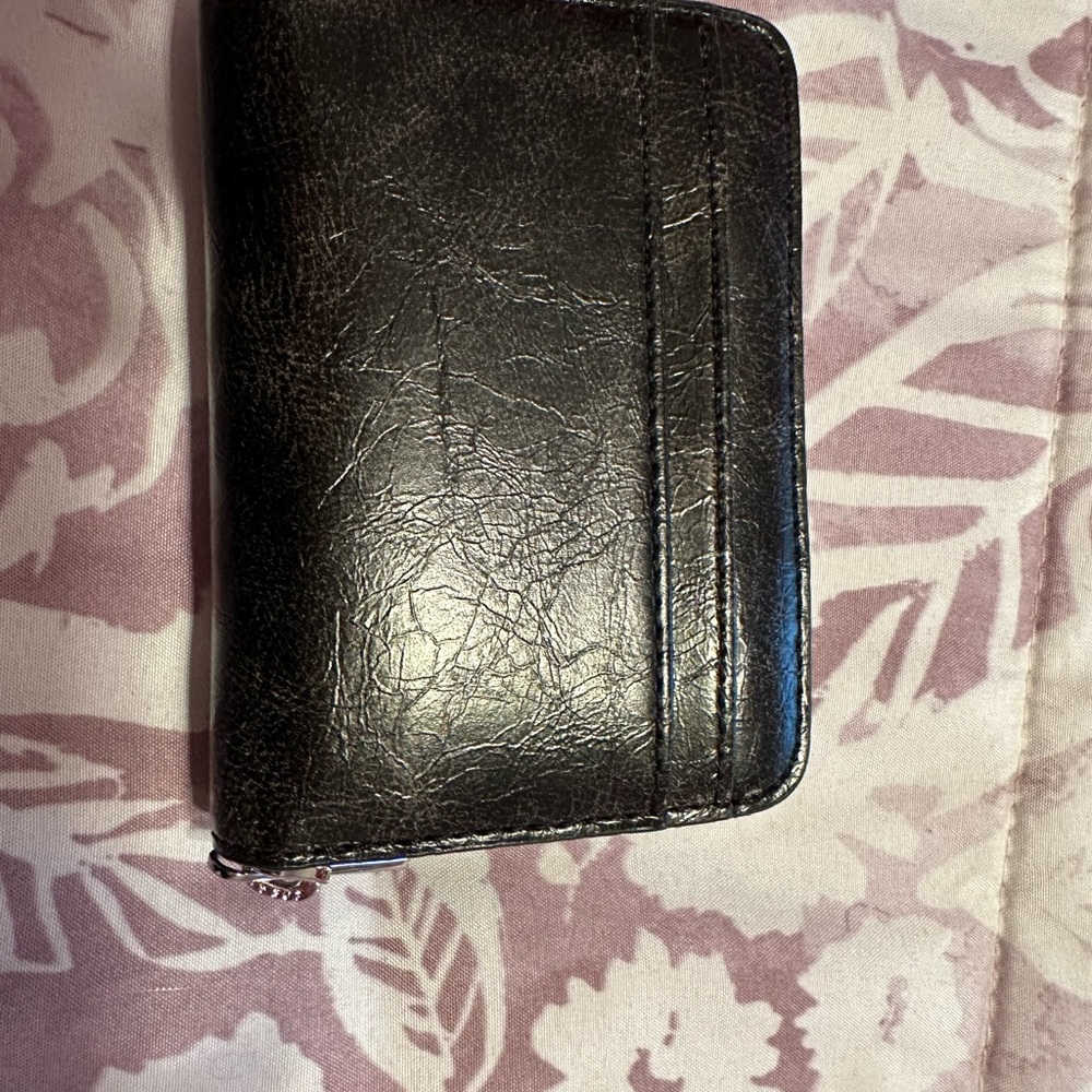 Michael Kors Shiny Black Card Holder - Picture 2 of 9